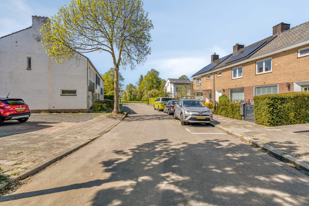 Charming Family Home in Green Jekerdal Neighborhood — 23
