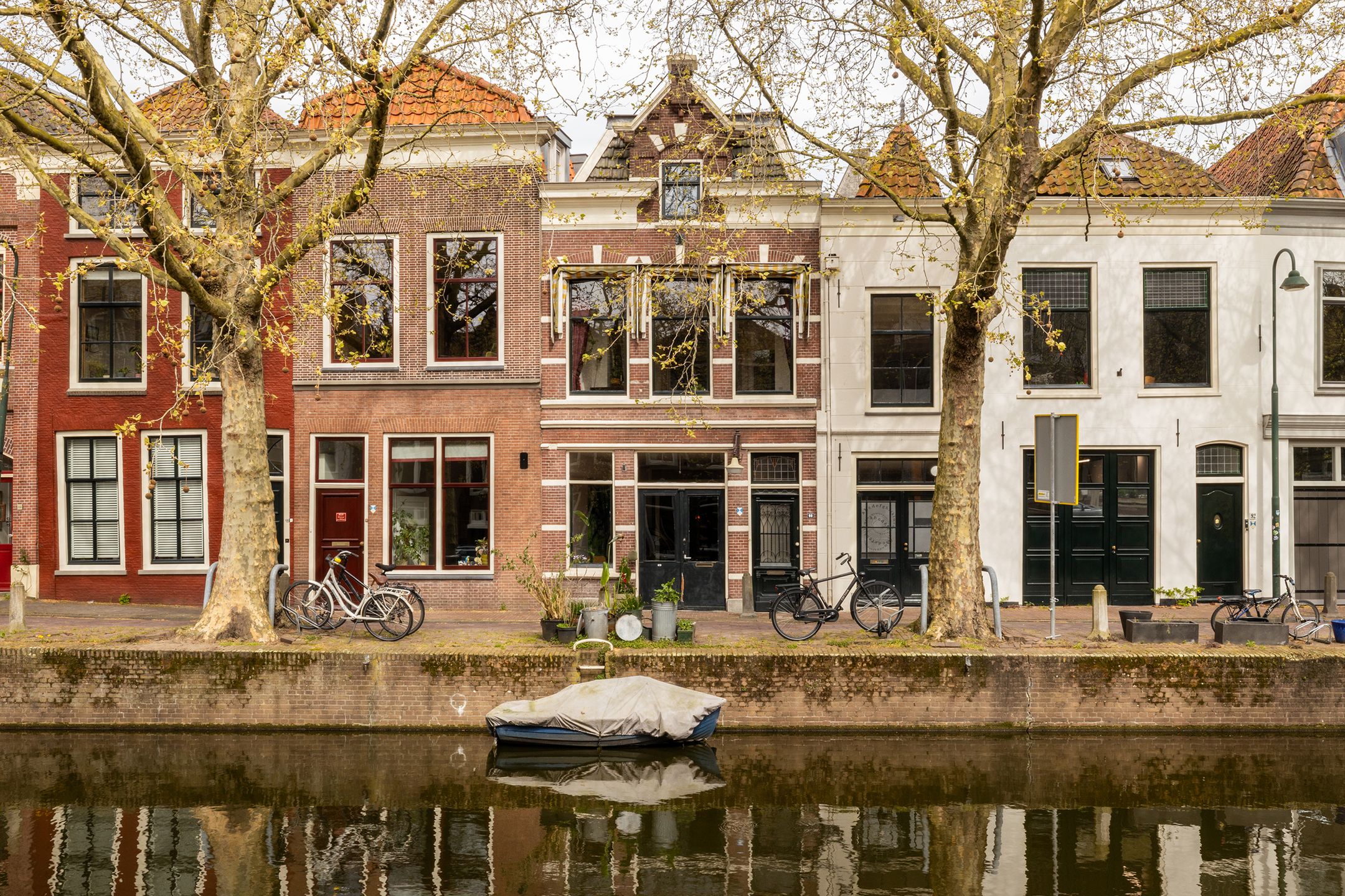 Lage Gouwe 100 