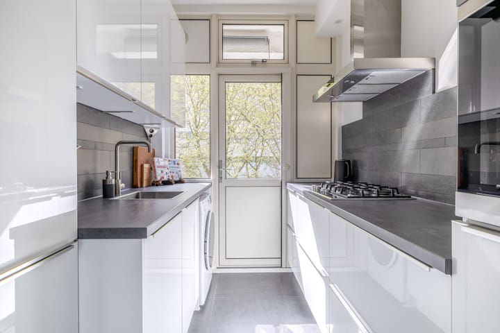 Photo 2 of Louise Henriëttestraat 80