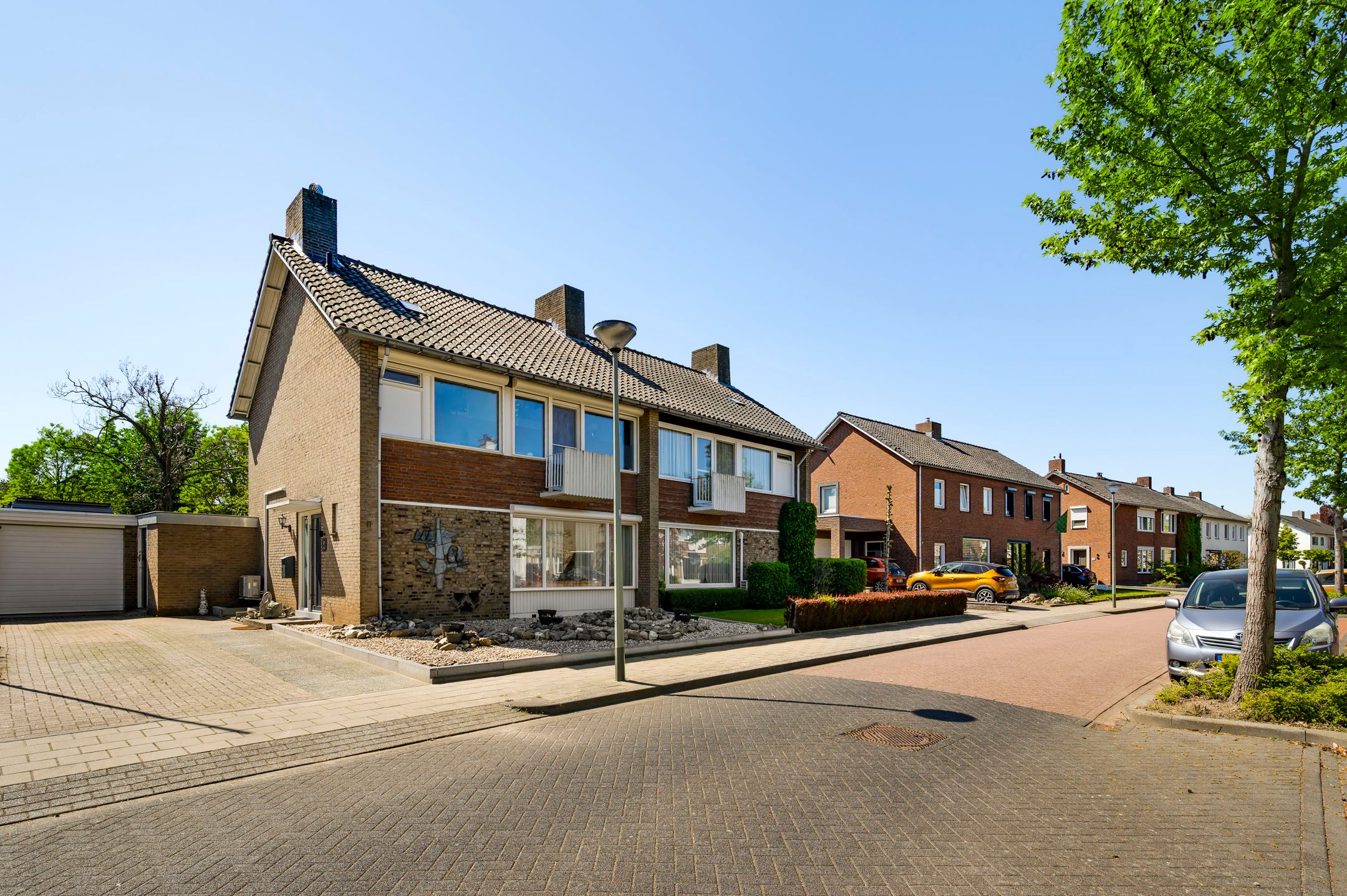 Burgemeester Joostenlaan 11 