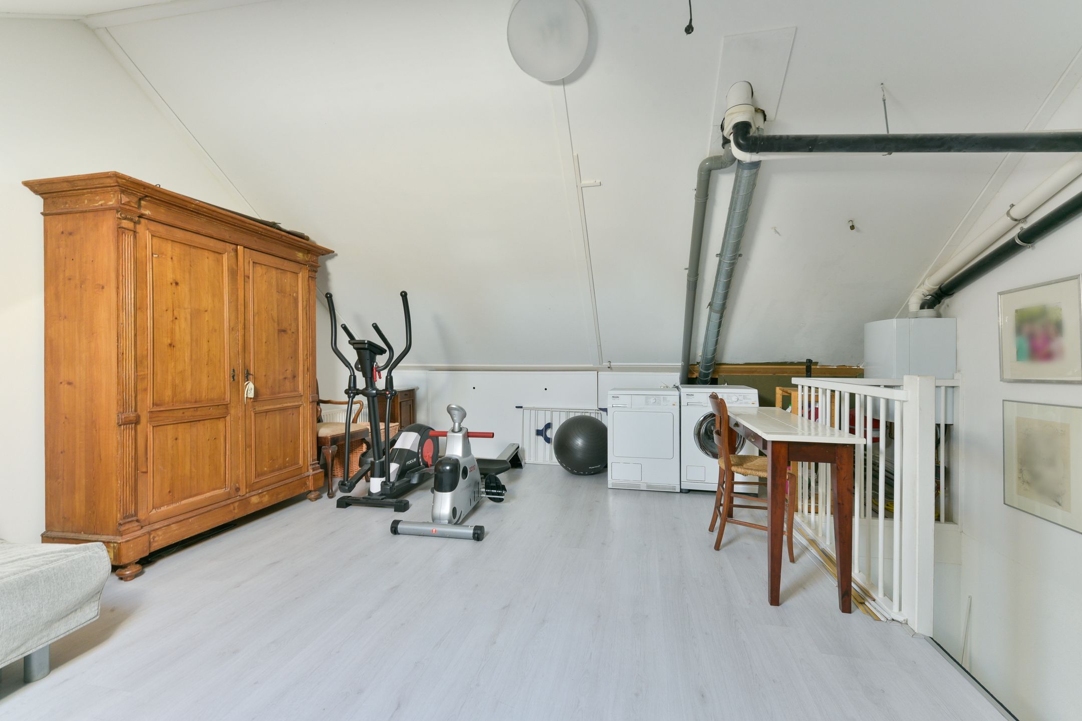 Photo 36 of Lenard Dirckslaan 10