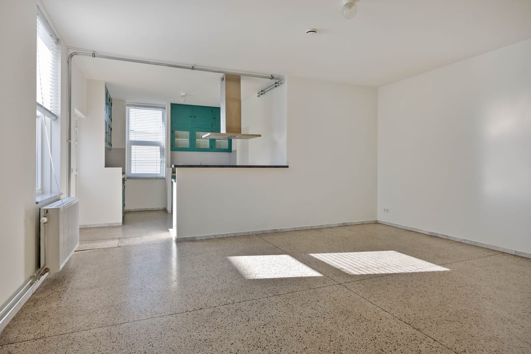 Spacious Ground Floor Apartment in Former Monastery with Private Garden — 16
