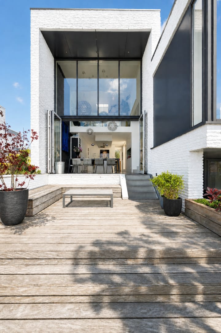 Vrijstaande woning te koop: Larikslaan 9, Amsterdam