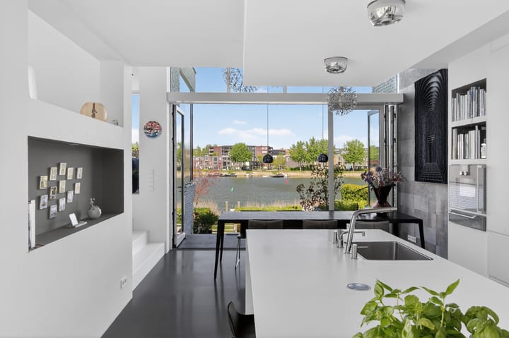 Vrijstaande woning te koop: Larikslaan 9, Amsterdam