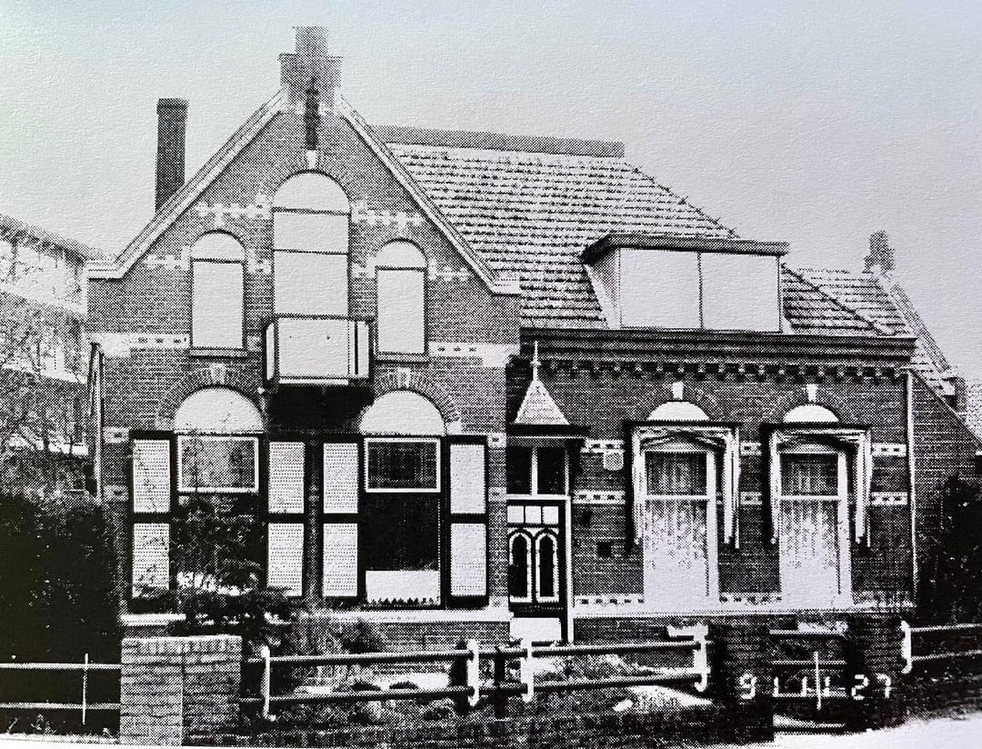 Photo 43 of Voorstraat 10-A