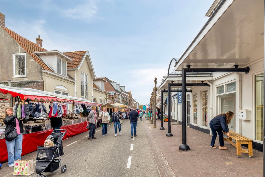 Spacious terraced house near the beach in Domburg with three living floors and southwest facing garden — 32