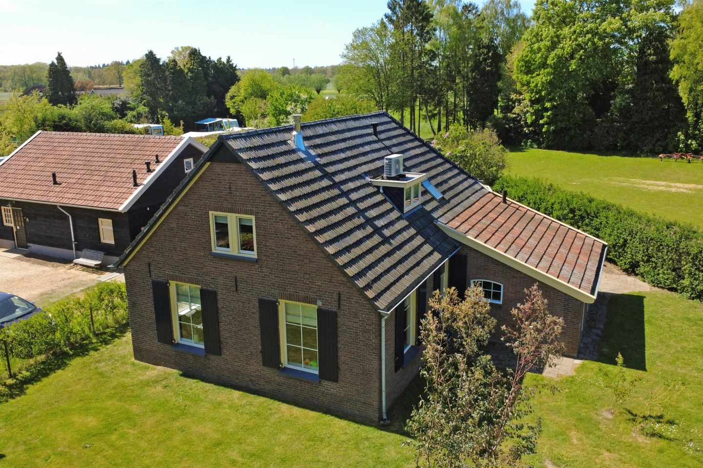View photo 4 of Michelstraat 10