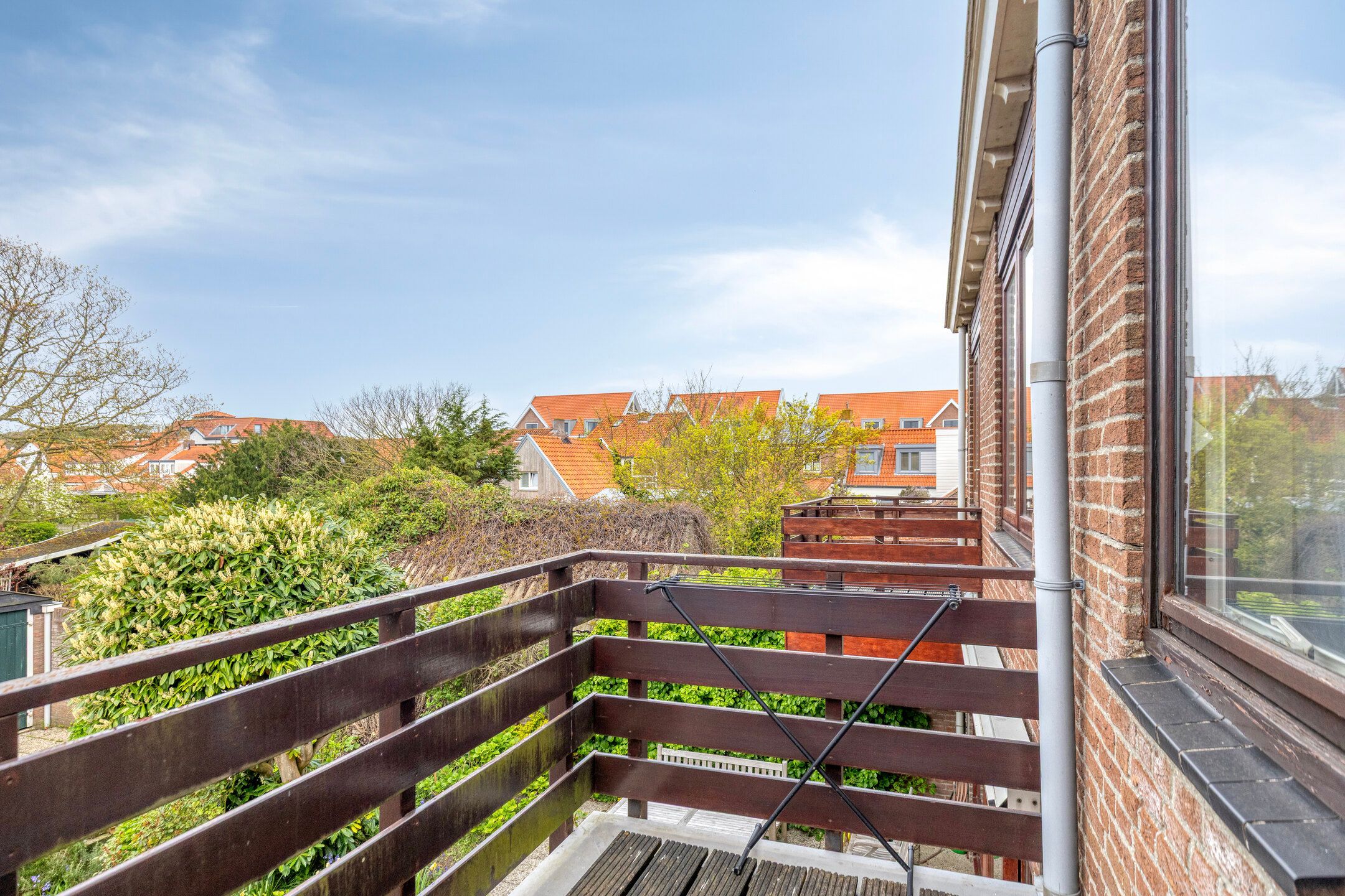 Spacious terraced house near the beach in Domburg with three living floors and southwest facing garden — 27