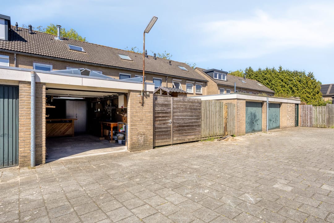 Foto 43 van Jan Luijkenstraat 36