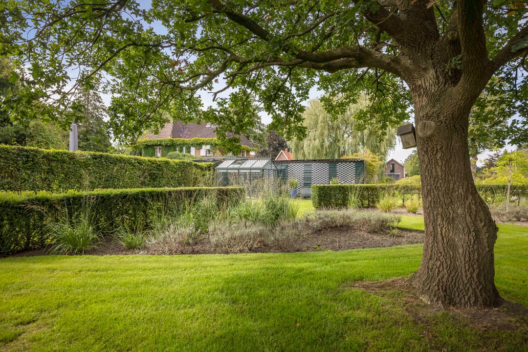 Villa Rozenhof - Characteristic 1930s Villa with Park Garden in Vorden — 52