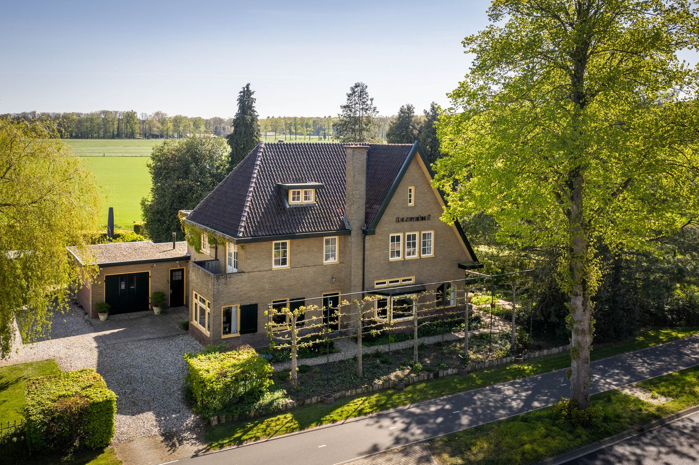 Villa Rozenhof - Characteristic 1930s Villa with Park Garden in Vorden — 59