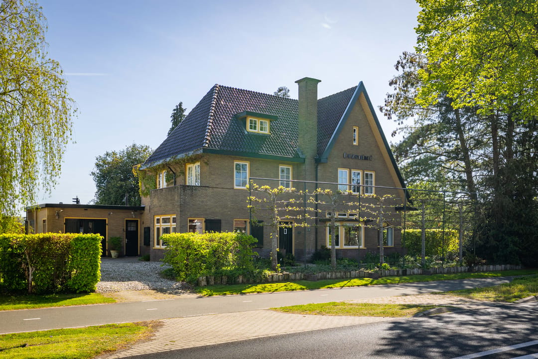Villa Rozenhof - Characteristic 1930s Villa with Park Garden in Vorden — 61