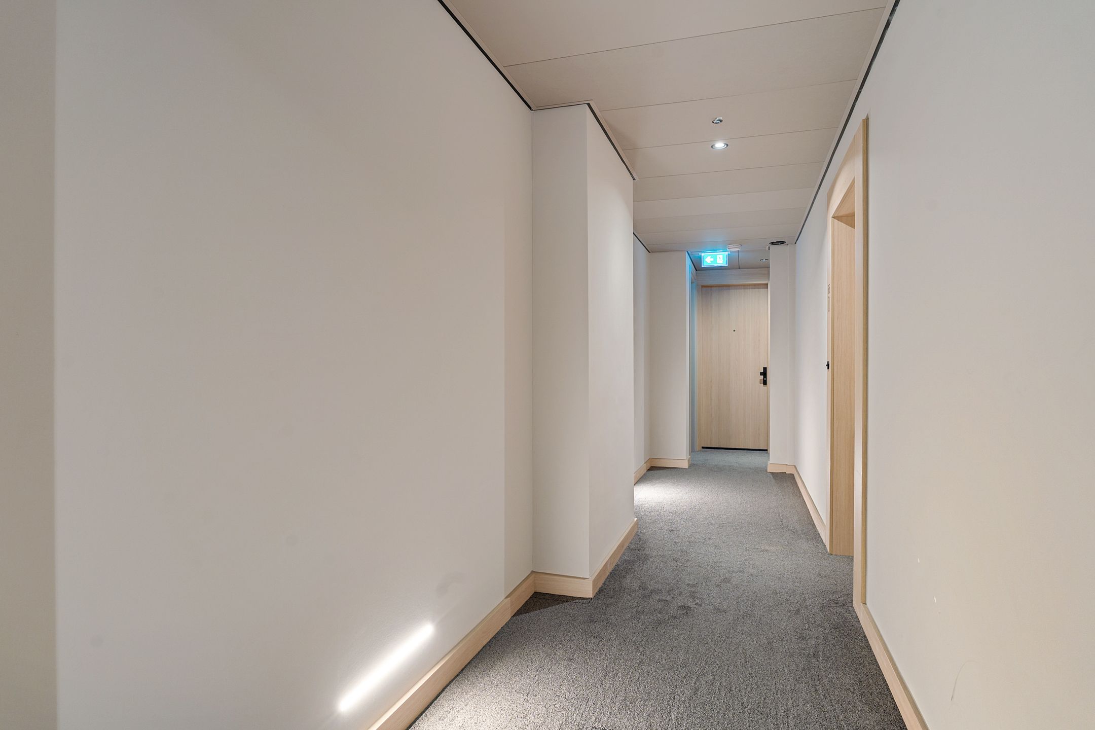 Foto 36 van Rivium 1e straat 65-F