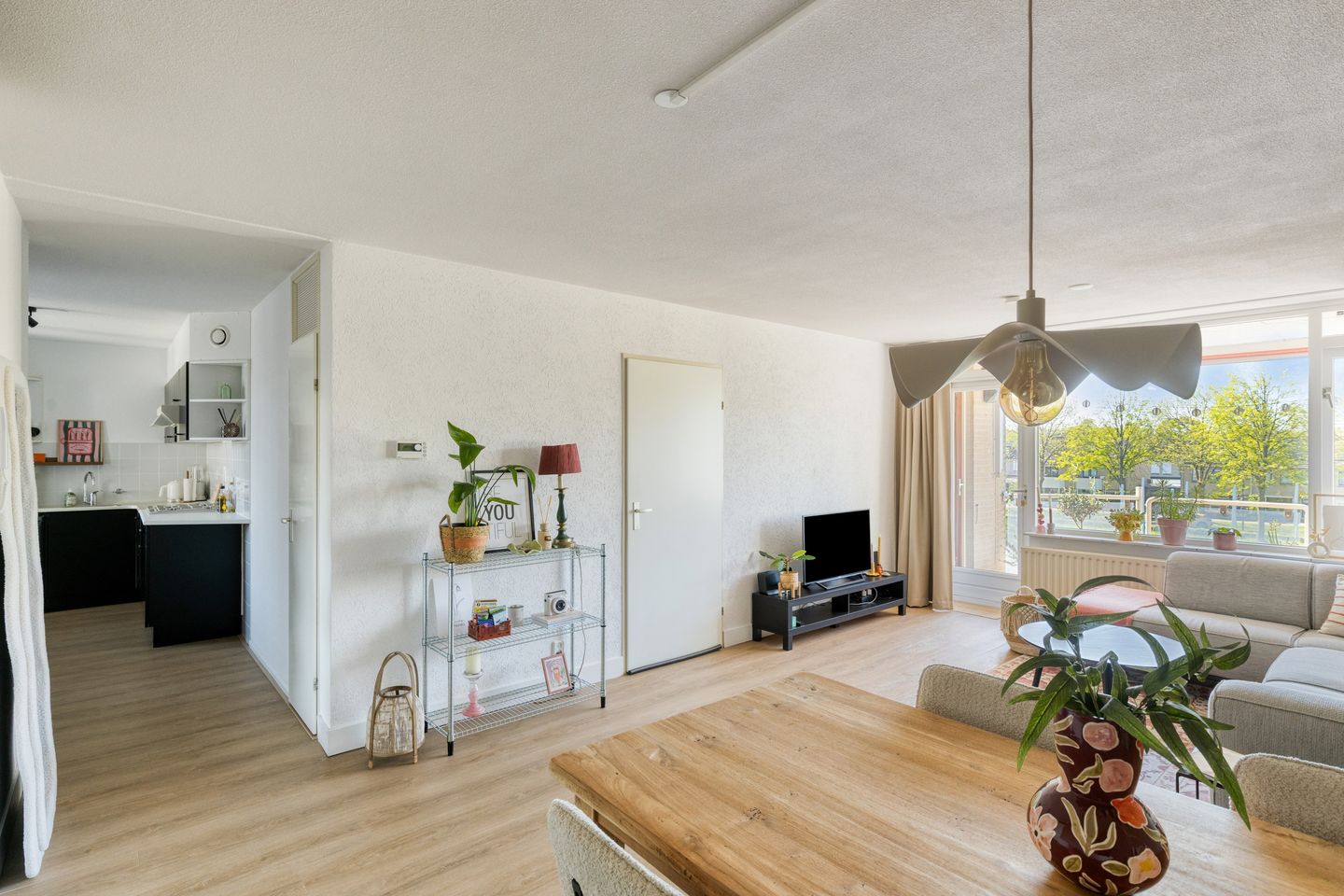 Light and Playful Apartment with Extra Floor Level and Water View — 20