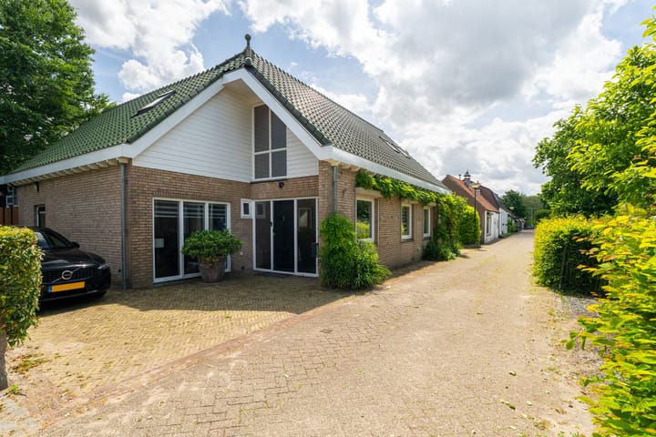 Photo 3 of Oude Zeedijk 7