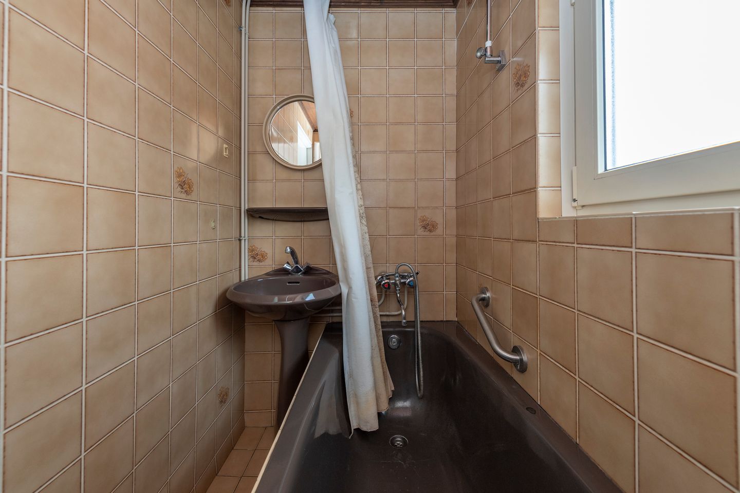 Spacious extended family home with garage and sunny southeast-facing garden in Berkel-Enschot — 25