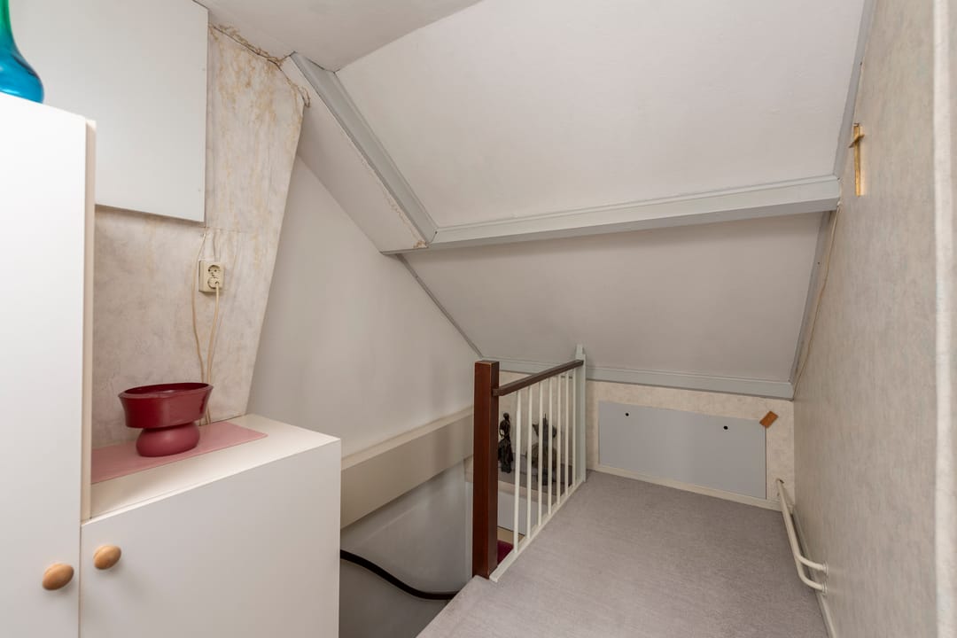 Spacious extended family home with garage and sunny southeast-facing garden in Berkel-Enschot — 26
