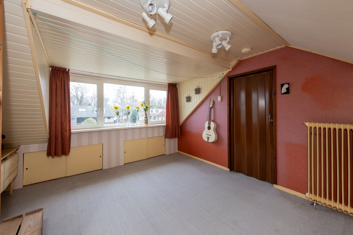 Spacious extended family home with garage and sunny southeast-facing garden in Berkel-Enschot — 29