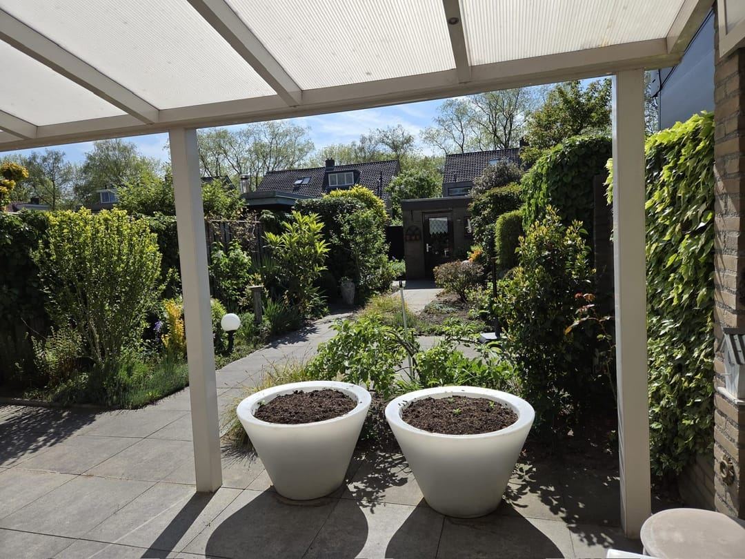 Spacious extended family home with garage and sunny southeast-facing garden in Berkel-Enschot — 31