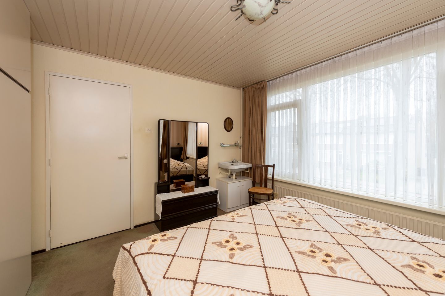 Spacious extended family home with garage and sunny southeast-facing garden in Berkel-Enschot — 20