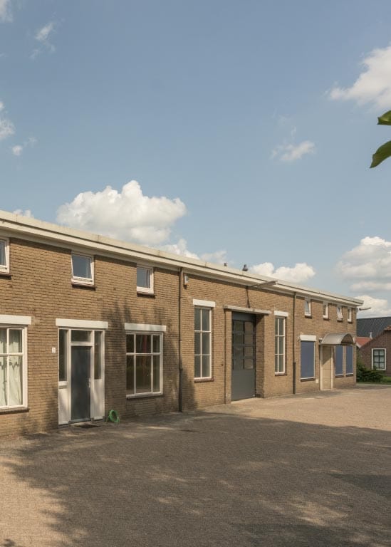 Bekijk foto 1 van Domstraat 1