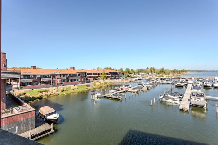 Photo 2 of Zuiderzee op Zuid 164