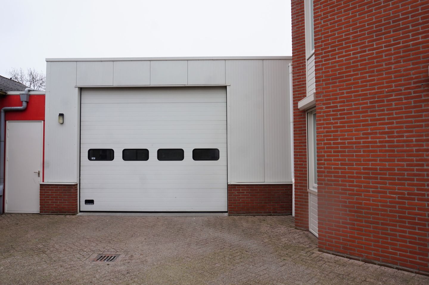 Bekijk foto 2 van Nobelstraat 16