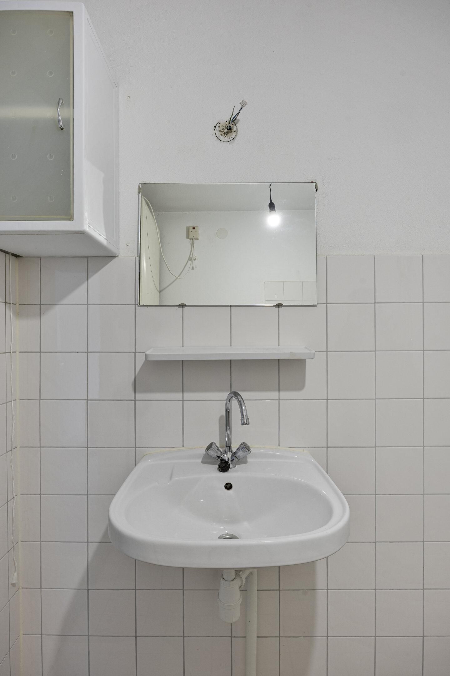 Affordable 3-Room Apartment with Balcony in Rotterdam South — 20