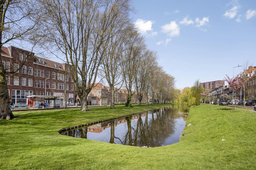 Affordable 3-Room Apartment with Balcony in Rotterdam South — 32
