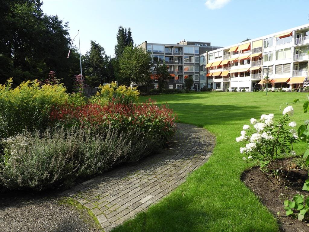 Renovated Apartment with Panoramic Meadow Views in Parkflat Beukenhorst — 20