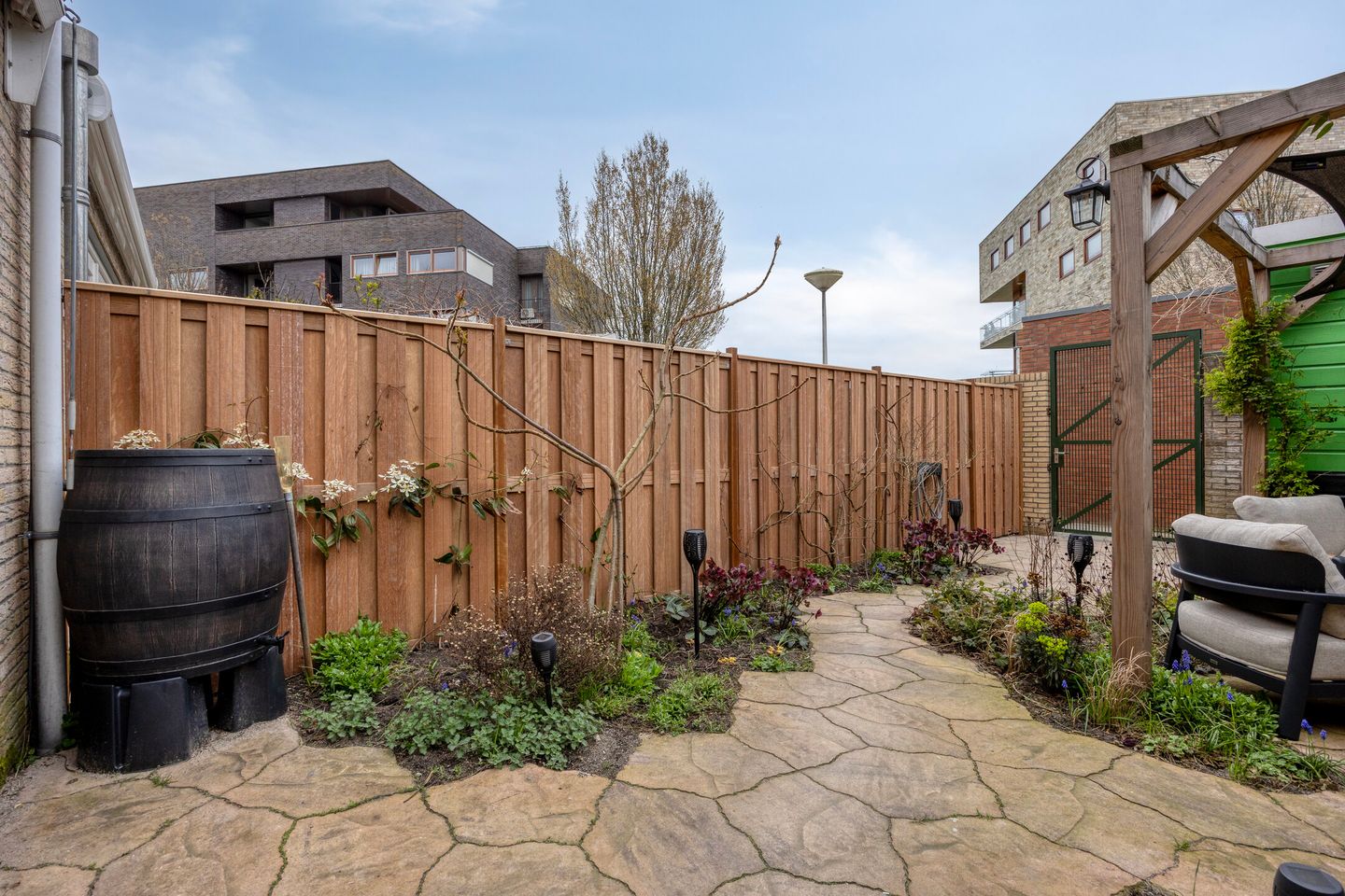 Well-Maintained Family Home with Sunny South-Facing Garden Near Westbroekplas — 18