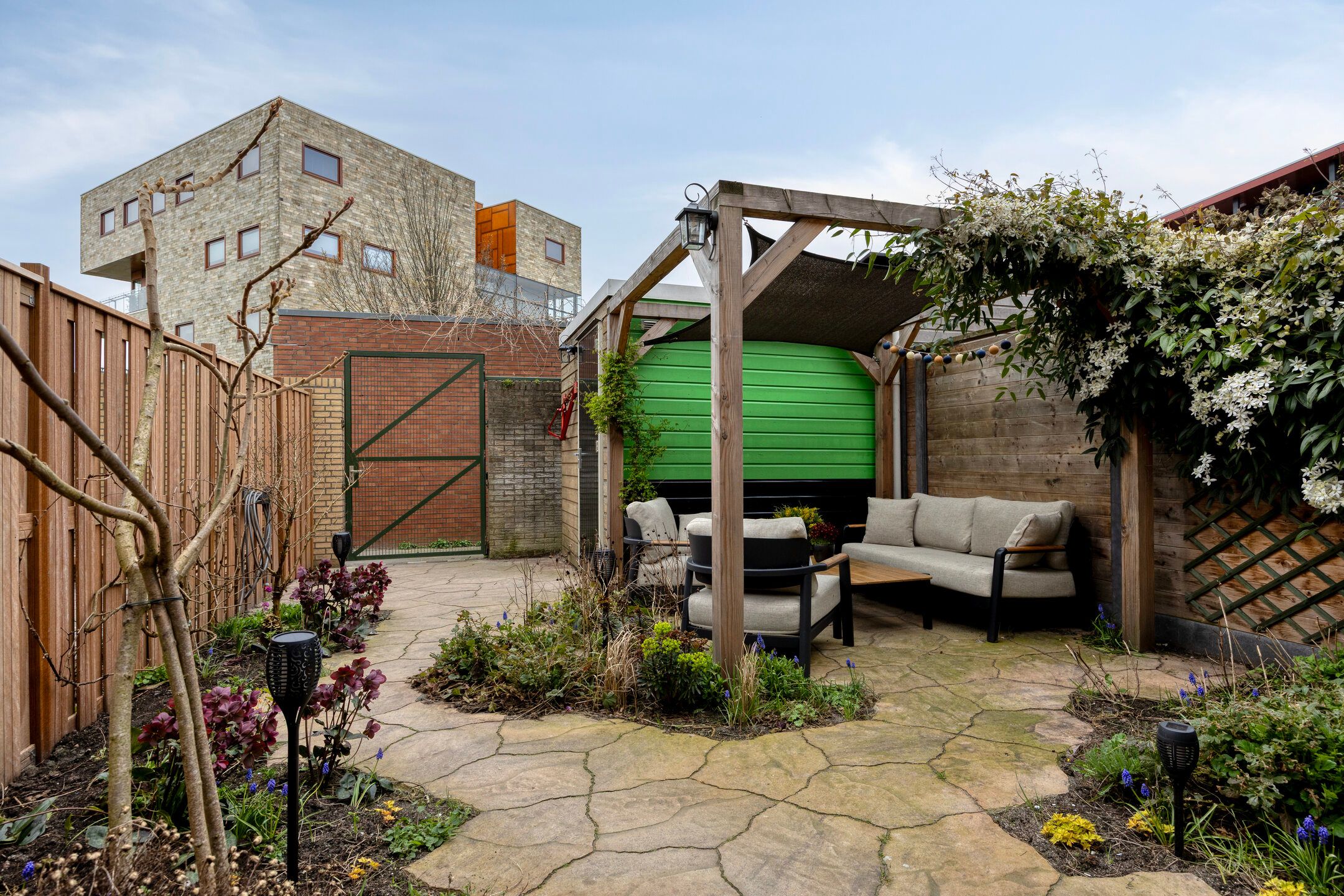 Well-Maintained Family Home with Sunny South-Facing Garden Near Westbroekplas — 17
