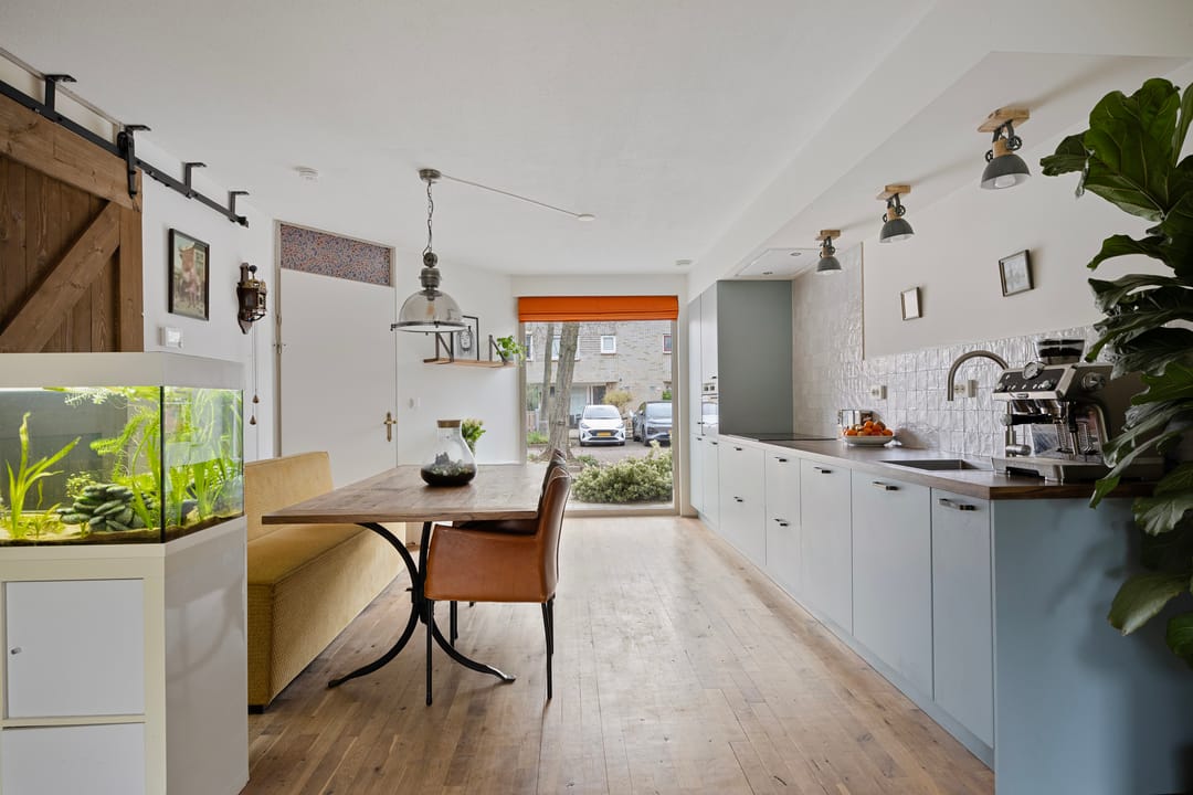 Well-Maintained Family Home with Sunny South-Facing Garden Near Westbroekplas — 12