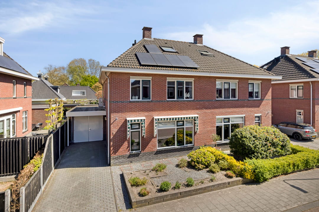 Foto 1 van Bosbes 1