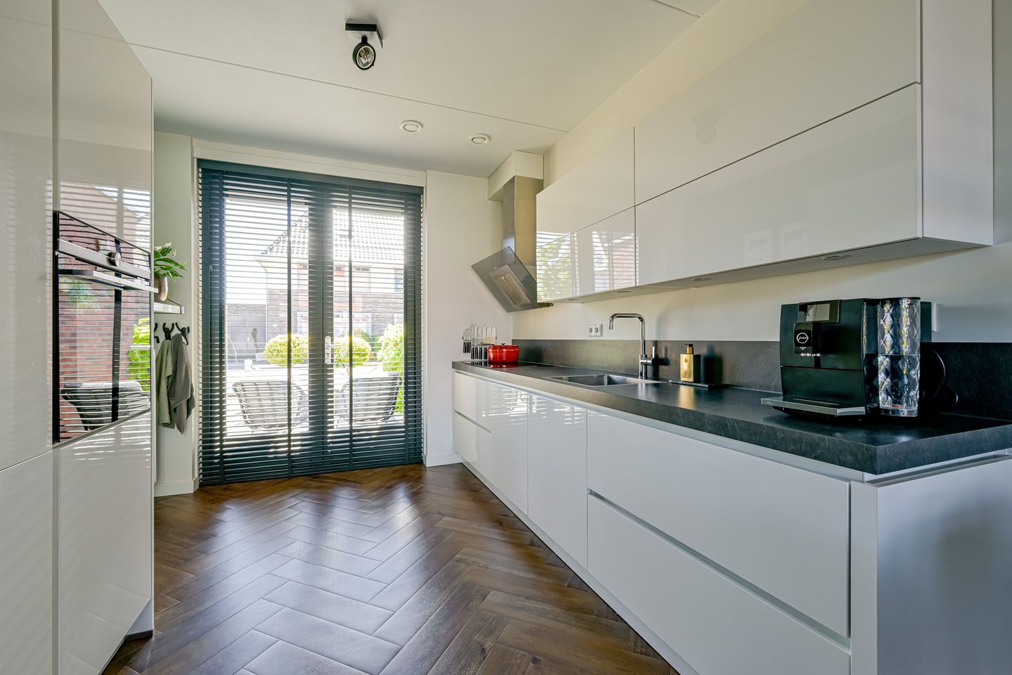 Modern Move-in Ready Terraced Home with Private Mooring on Navigable Water — 14