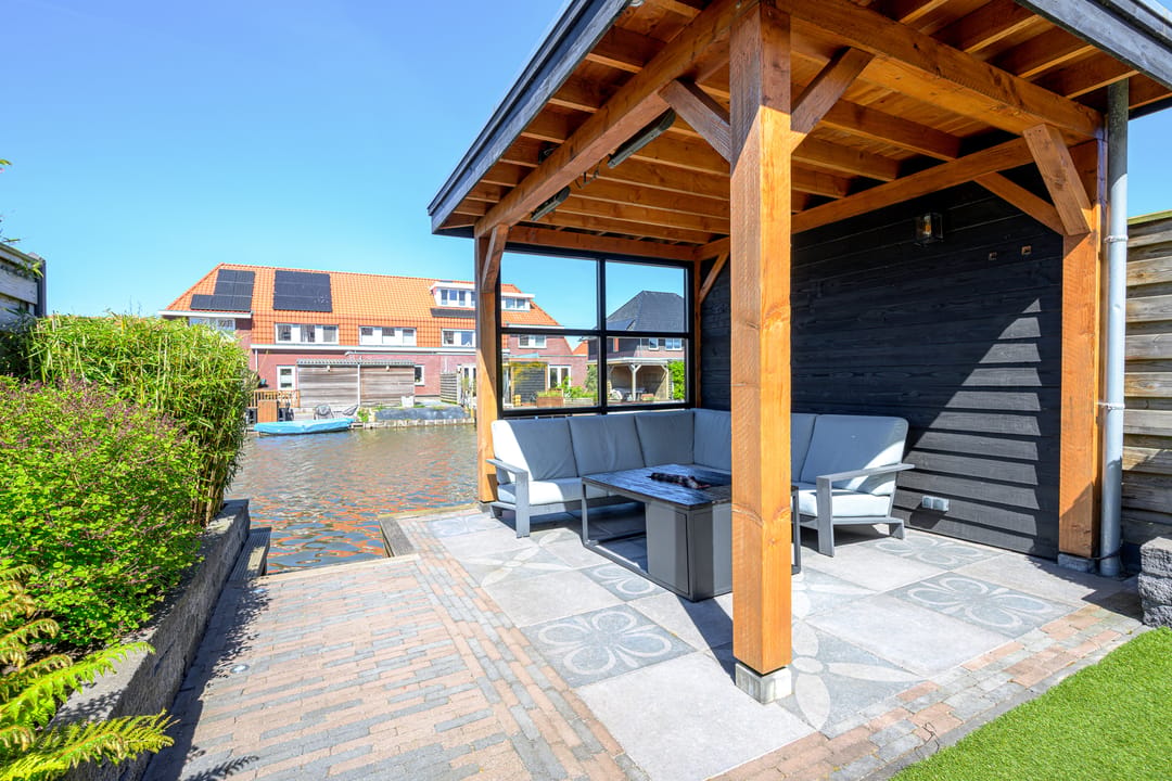 Modern Move-in Ready Terraced Home with Private Mooring on Navigable Water — 31