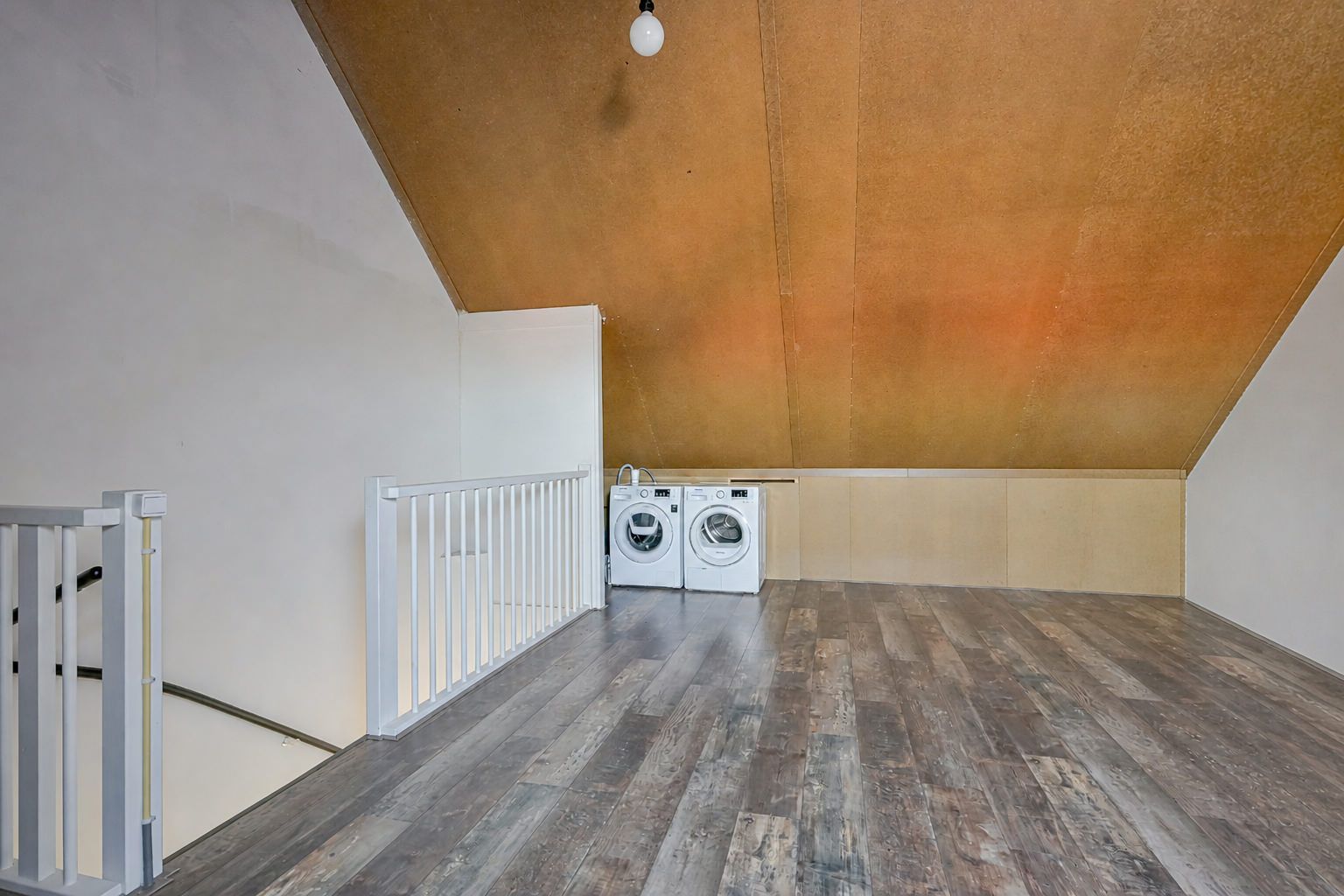 Modern Move-in Ready Terraced Home with Private Mooring on Navigable Water — 30