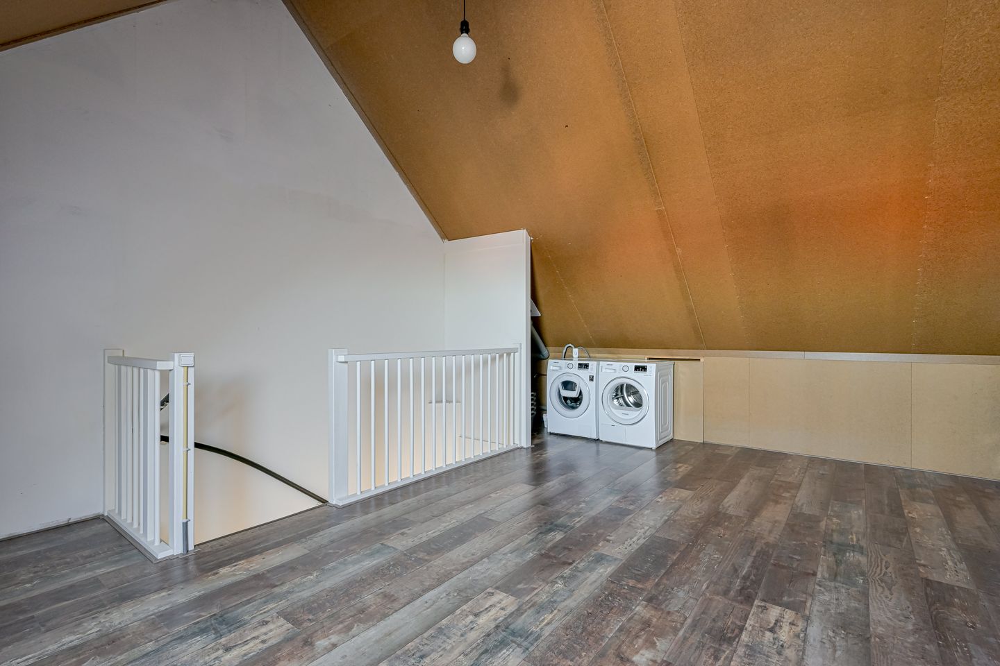 Modern Move-in Ready Terraced Home with Private Mooring on Navigable Water — 29