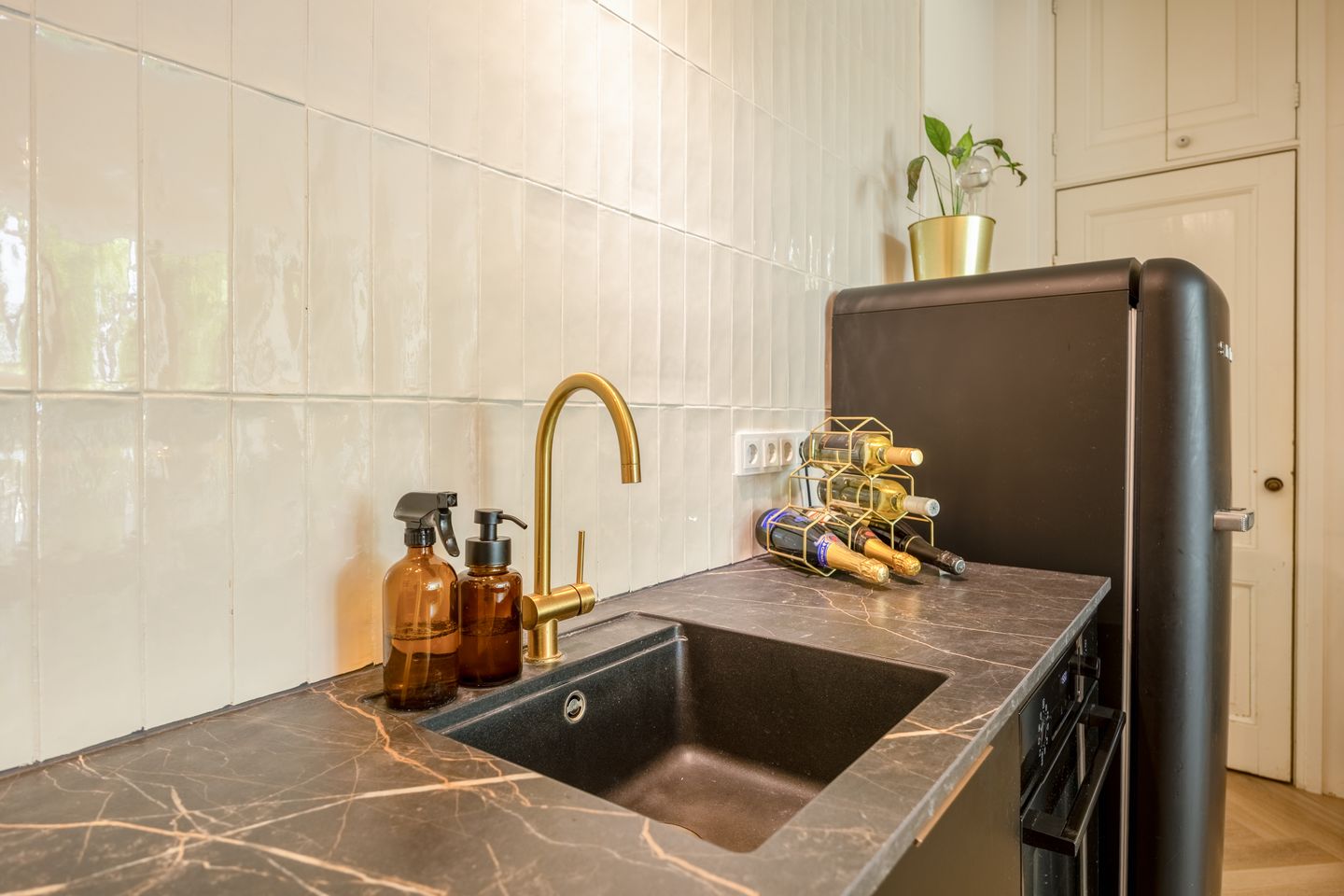 Spacious Ground Floor Apartment with Sunny Garden and Rooftop Terrace in Nijmegen-Oost — 14