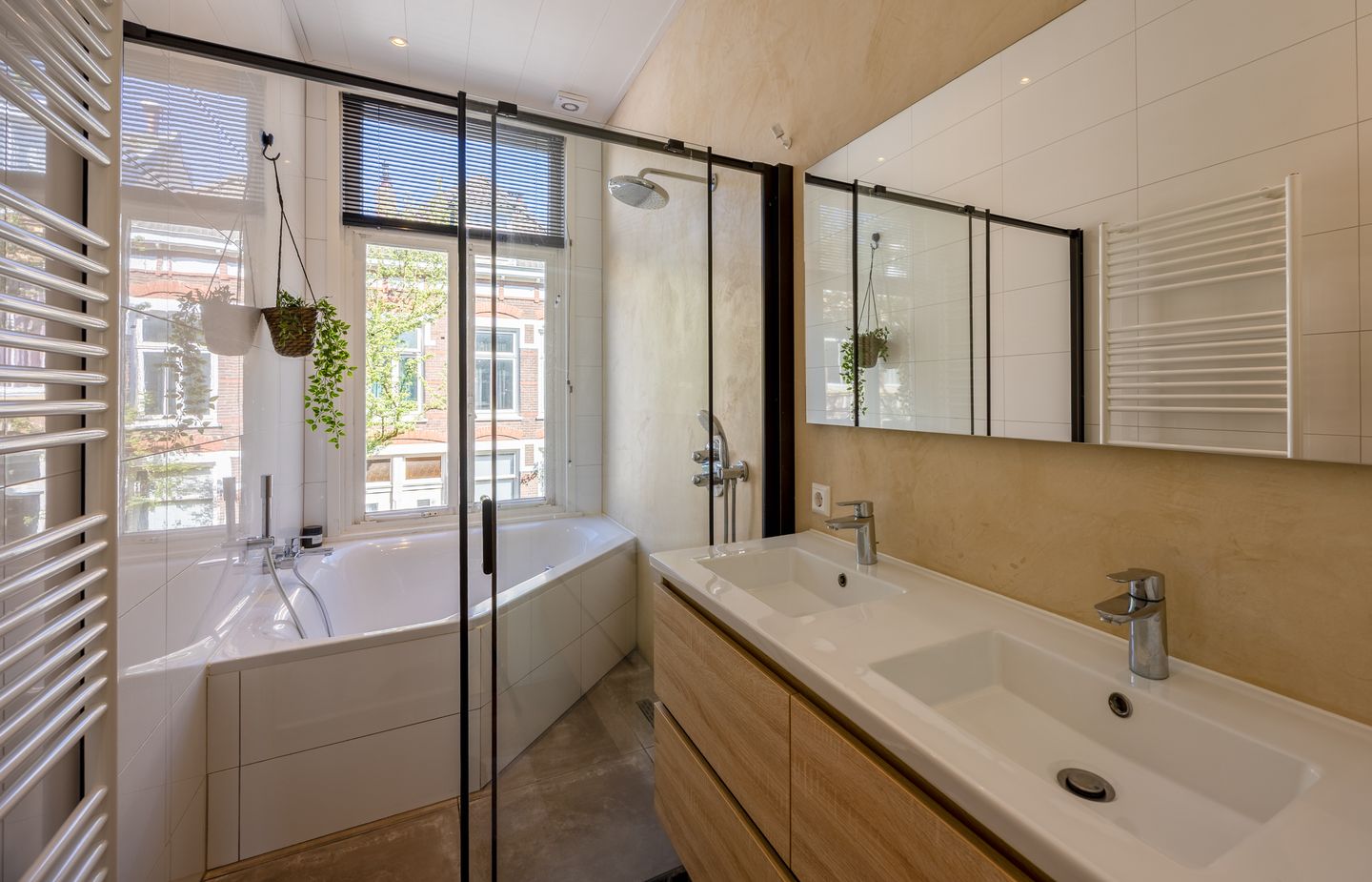 Spacious Ground Floor Apartment with Sunny Garden and Rooftop Terrace in Nijmegen-Oost — 29
