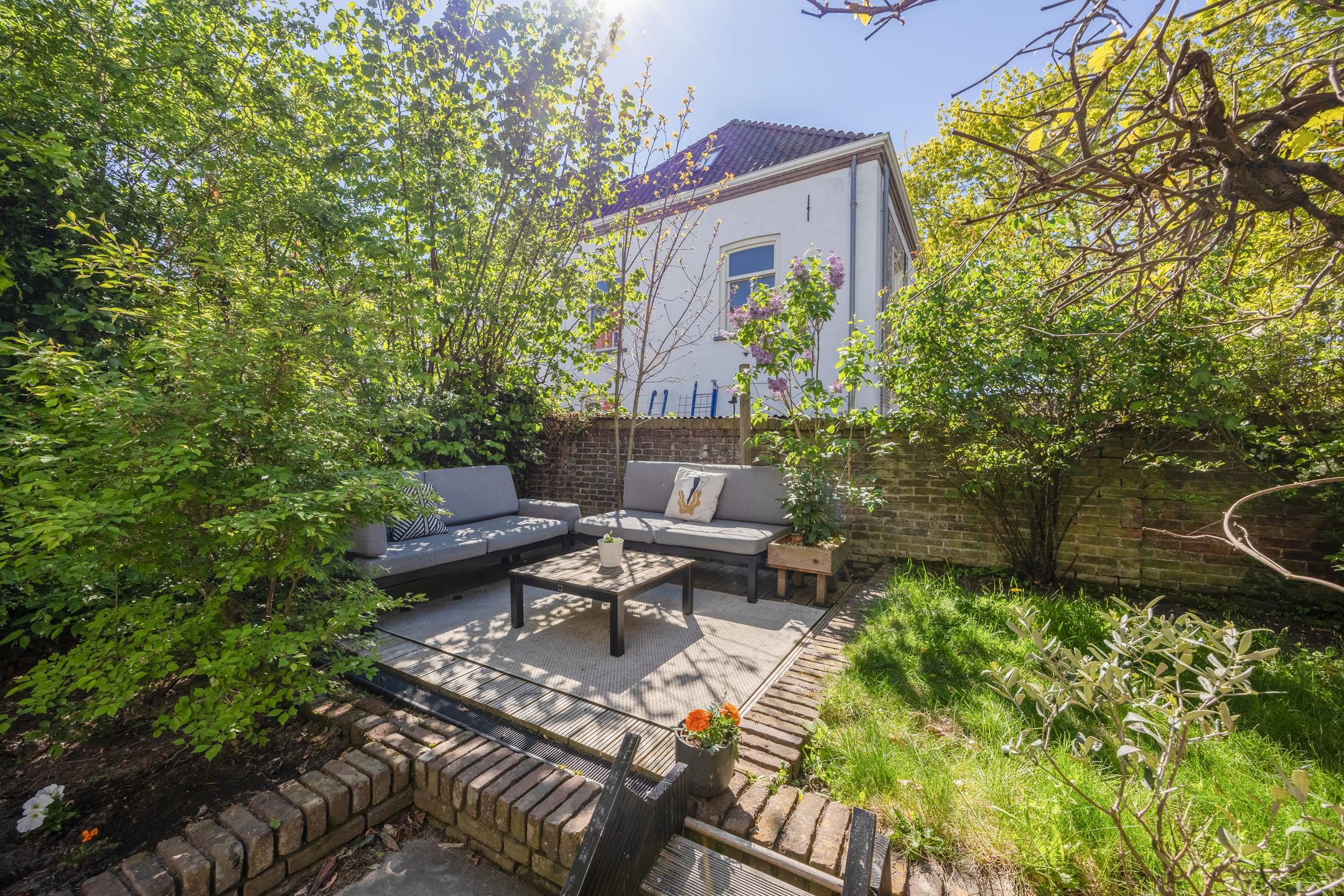Spacious Ground Floor Apartment with Sunny Garden and Rooftop Terrace in Nijmegen-Oost — 39