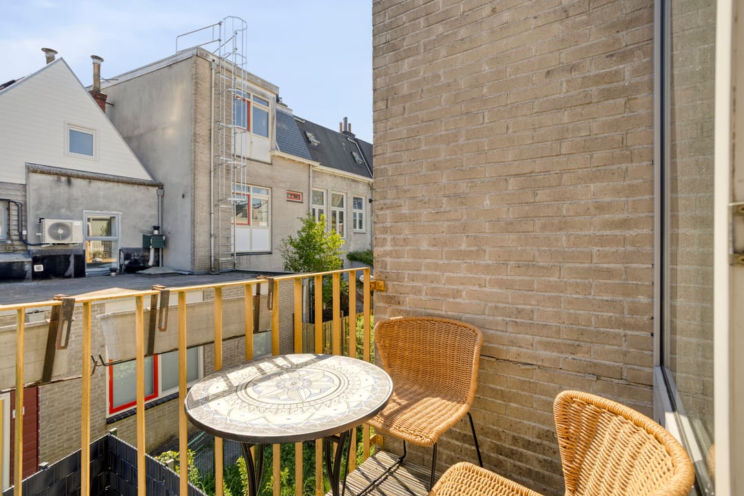 Compact studio with balcony near Groningen center — 16