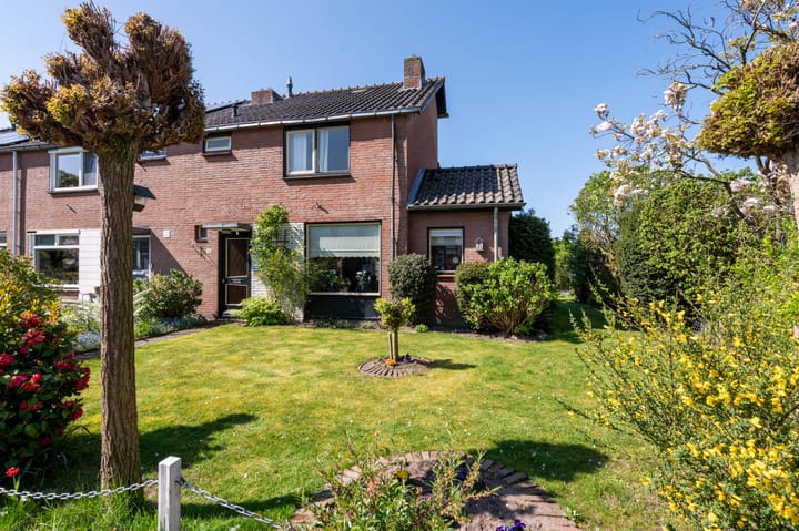 Photo 2 of Lekstraat 36