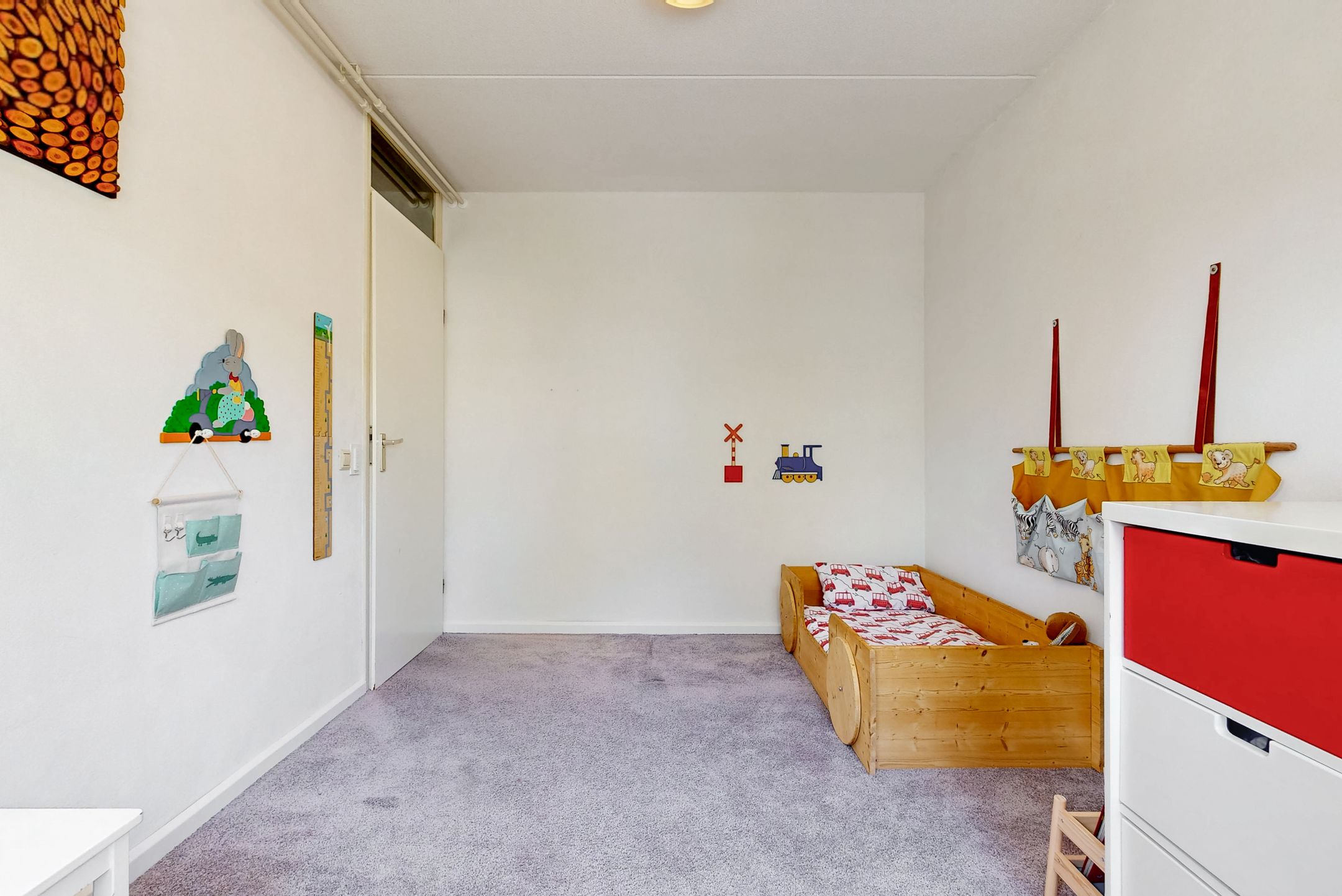Spacious drive-in home with split-level layout and rooftop terrace in Houten — 15
