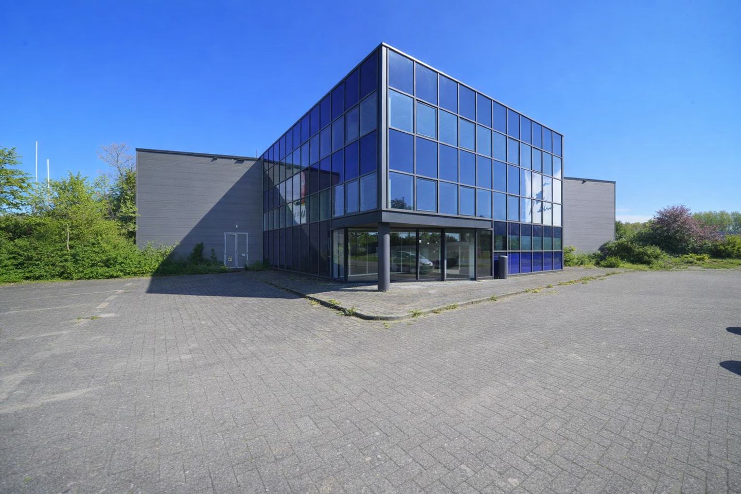 Bekijk foto 2 van Omroepweg 1