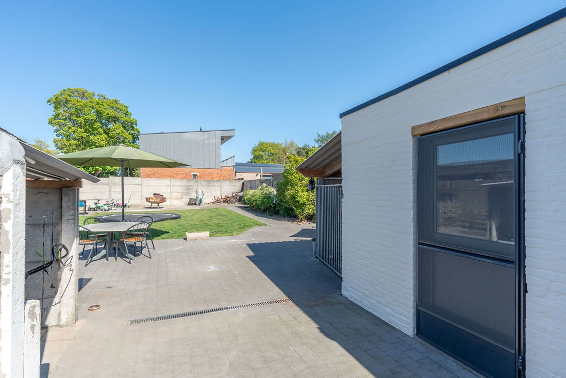 Renovated Bungalow with Three Bedrooms and Garden in Oud-Turnhout — 27
