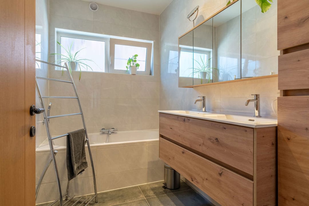 Renovated Bungalow with Three Bedrooms and Garden in Oud-Turnhout — 22