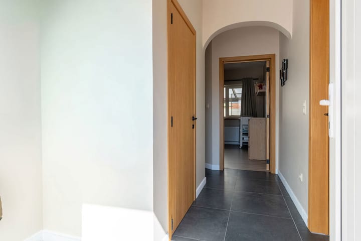 Photo 4 of Neerstraat 33