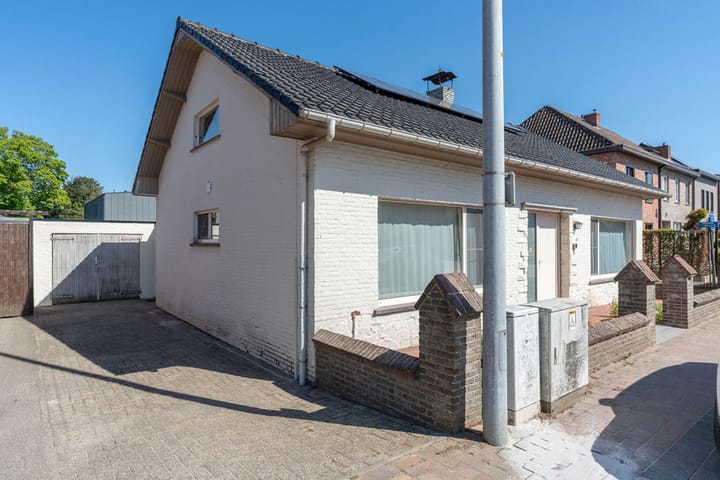 Photo 3 of Neerstraat 33