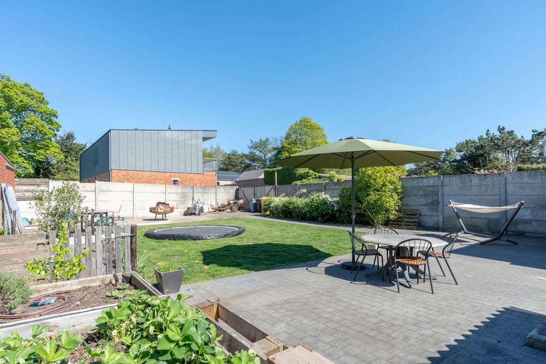 Renovated Bungalow with Three Bedrooms and Garden in Oud-Turnhout — 28